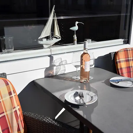 Apartamento Mare Nostrum 8 *